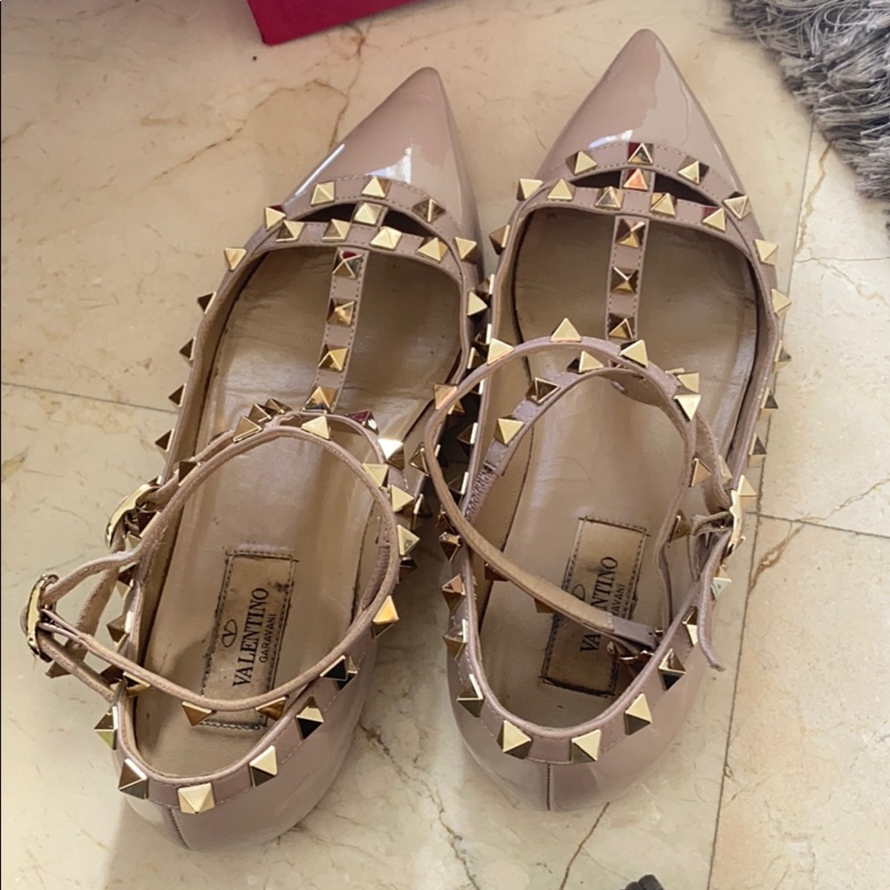 Valentino Garavani Ballerina size 36 color Poudre